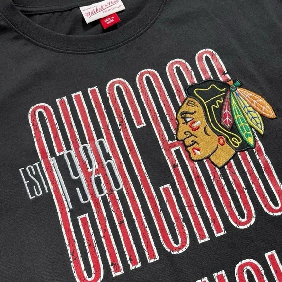 Mitchell & Ness Chicago Blackhawks Black Embroidered Short Sleeve Shirt Men's L - Picture 4 of 6